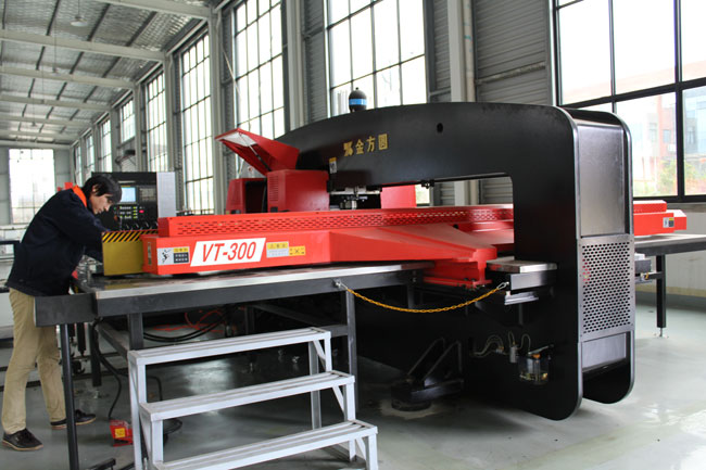 Jin Fangyuan CNC punch press